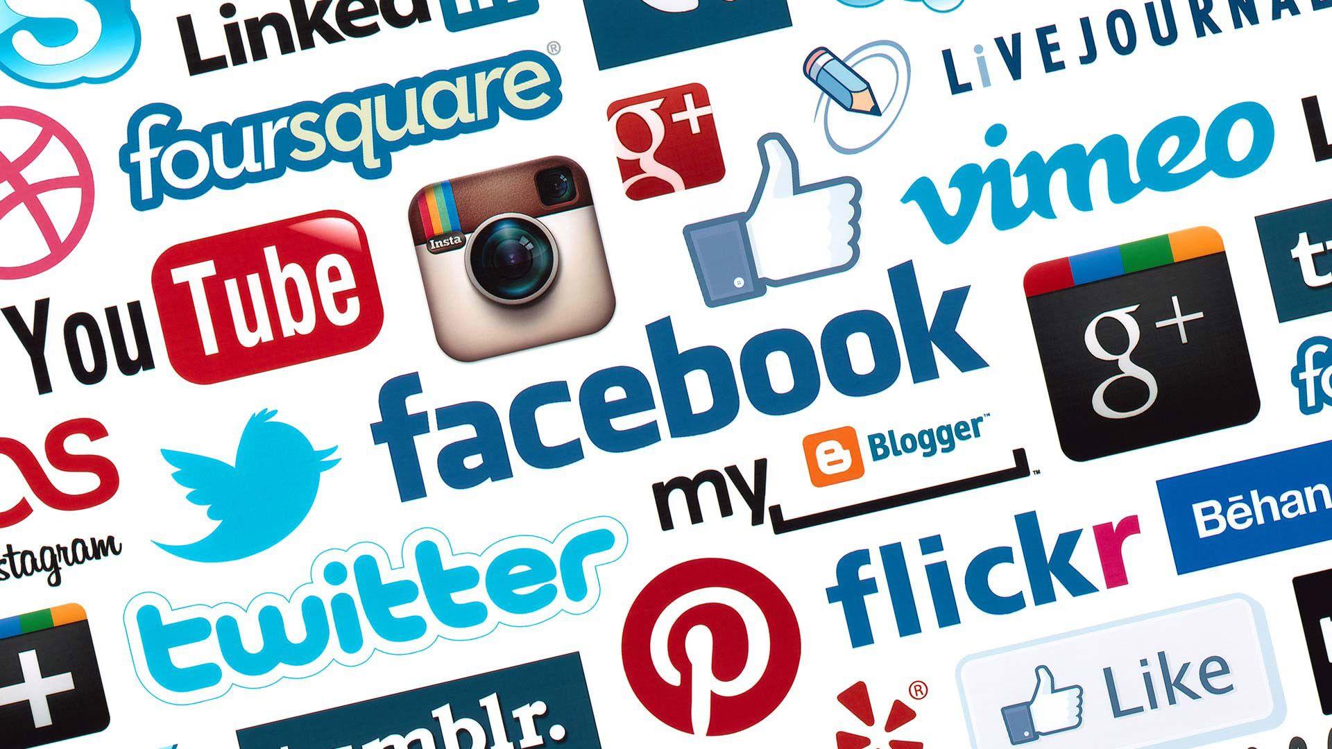 Jasa Social Media Management: Meningkatkan Etika Berkomunikasi di Media Sosial Bersama Rajakomen.com