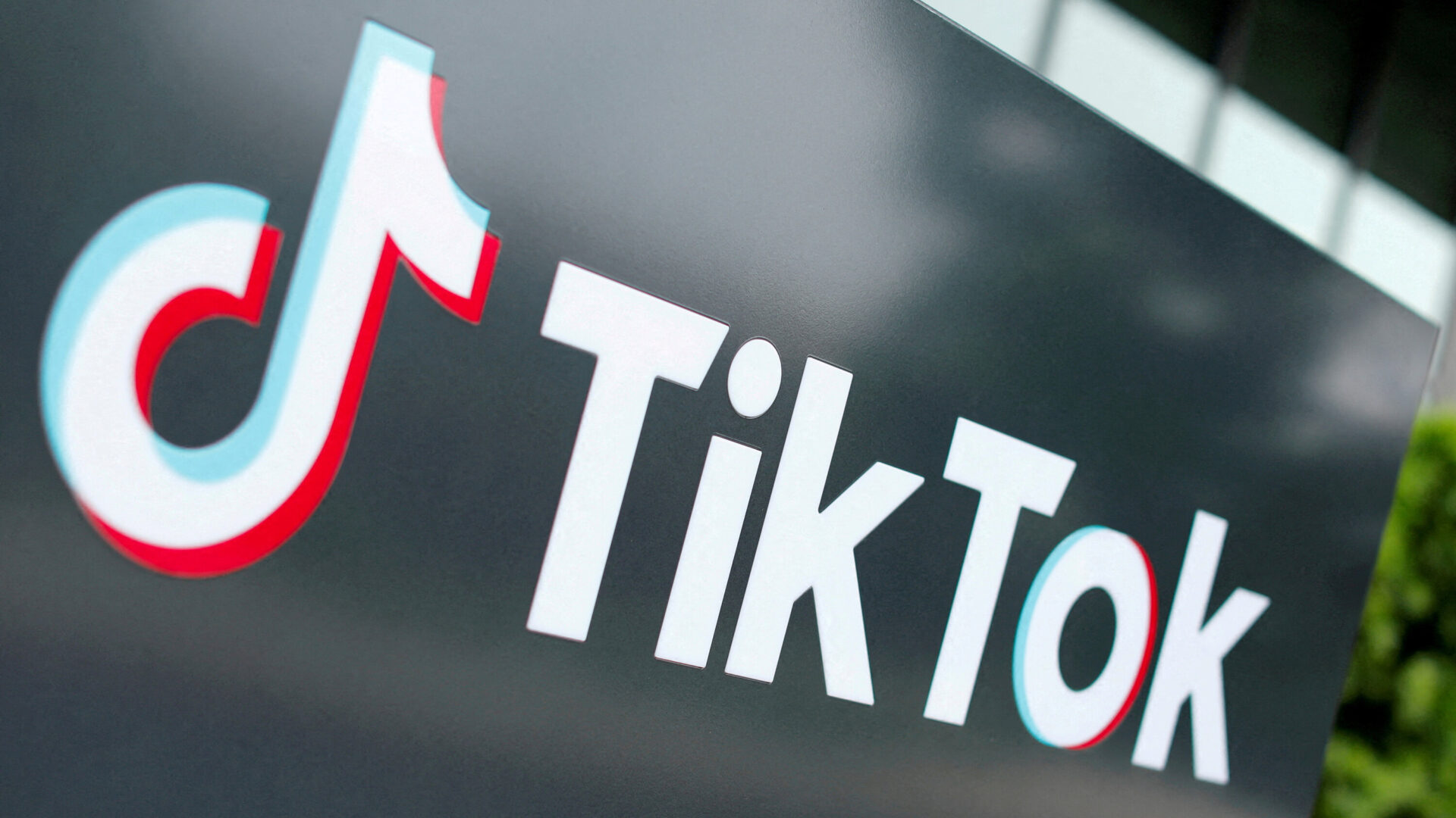 Jasa Followers TikTok Cepat dari Rajakomen.com: Solusi Mudah untuk Meningkatkan Popularitas Anda