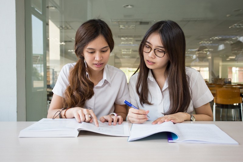 Bahasa Inggris PNS: Menghadapi Pertemuan Internasional