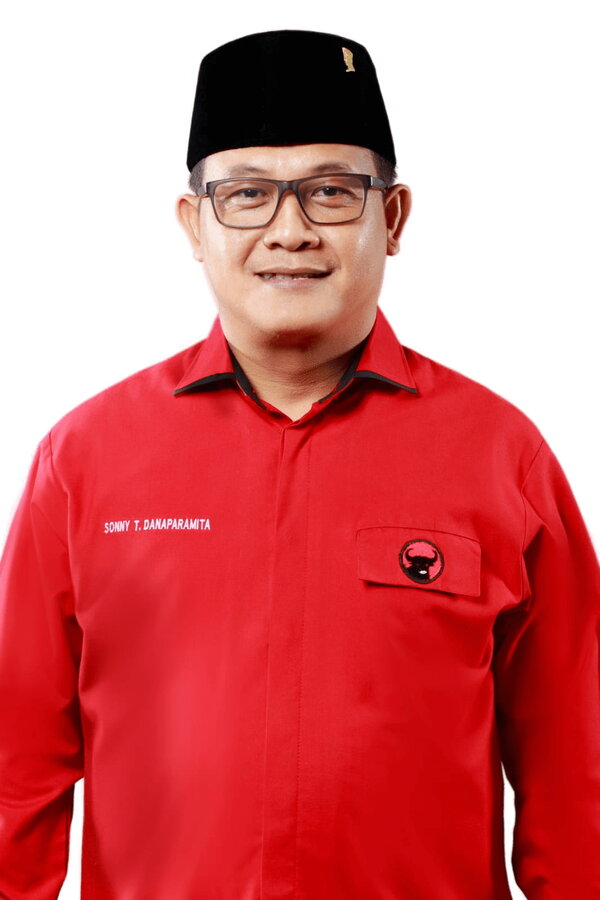 Profil Inspiratif Sonny Tri Danaparamita: Jejak Perjuangan di PDI-P Jawa Timur III