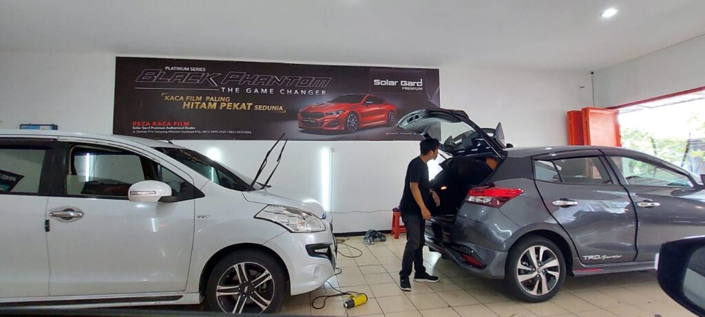 LLumar, Pilihan Kaca Film Berkualitas untuk Kenyamanan Berkendara di Bali