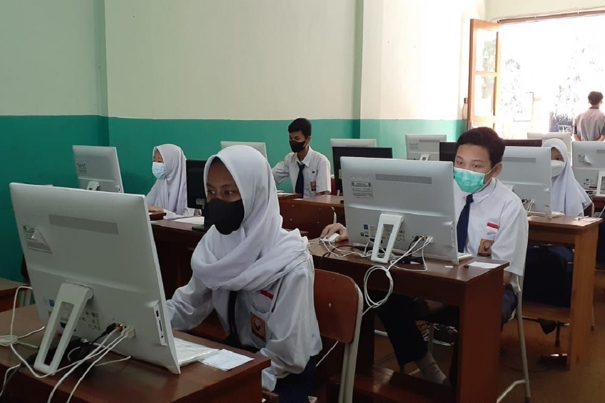 50 Soal Akidah Akhlak Kelas 10 tentang Tauhid dan Iman kepada Allah
