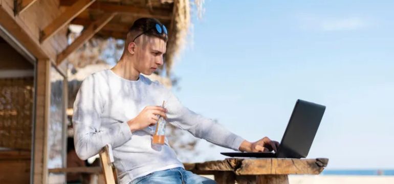 Digital Nomad? Kenali Tantangan Gaya Hidup yang Bikin Kamu Tetap On-Track!